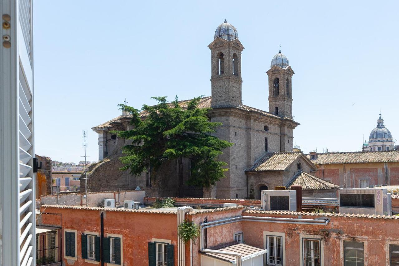 Corso View By In Apartment Rom